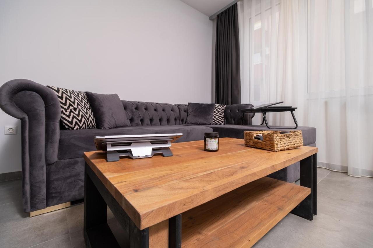 Chic 1Br Apartment With Balcony In Plovdiv Esterno foto