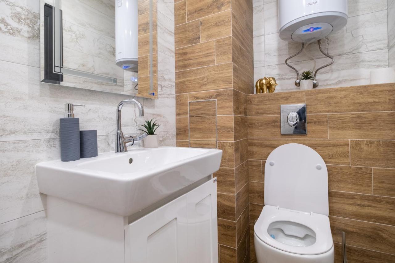 Chic 1Br Apartment With Balcony In Plovdiv Esterno foto
