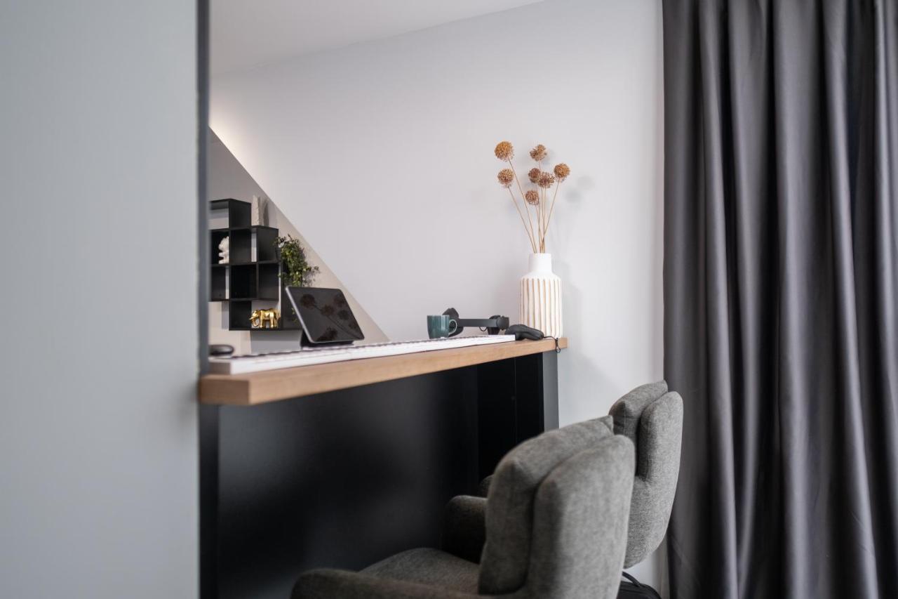 Chic 1Br Apartment With Balcony In Plovdiv Esterno foto