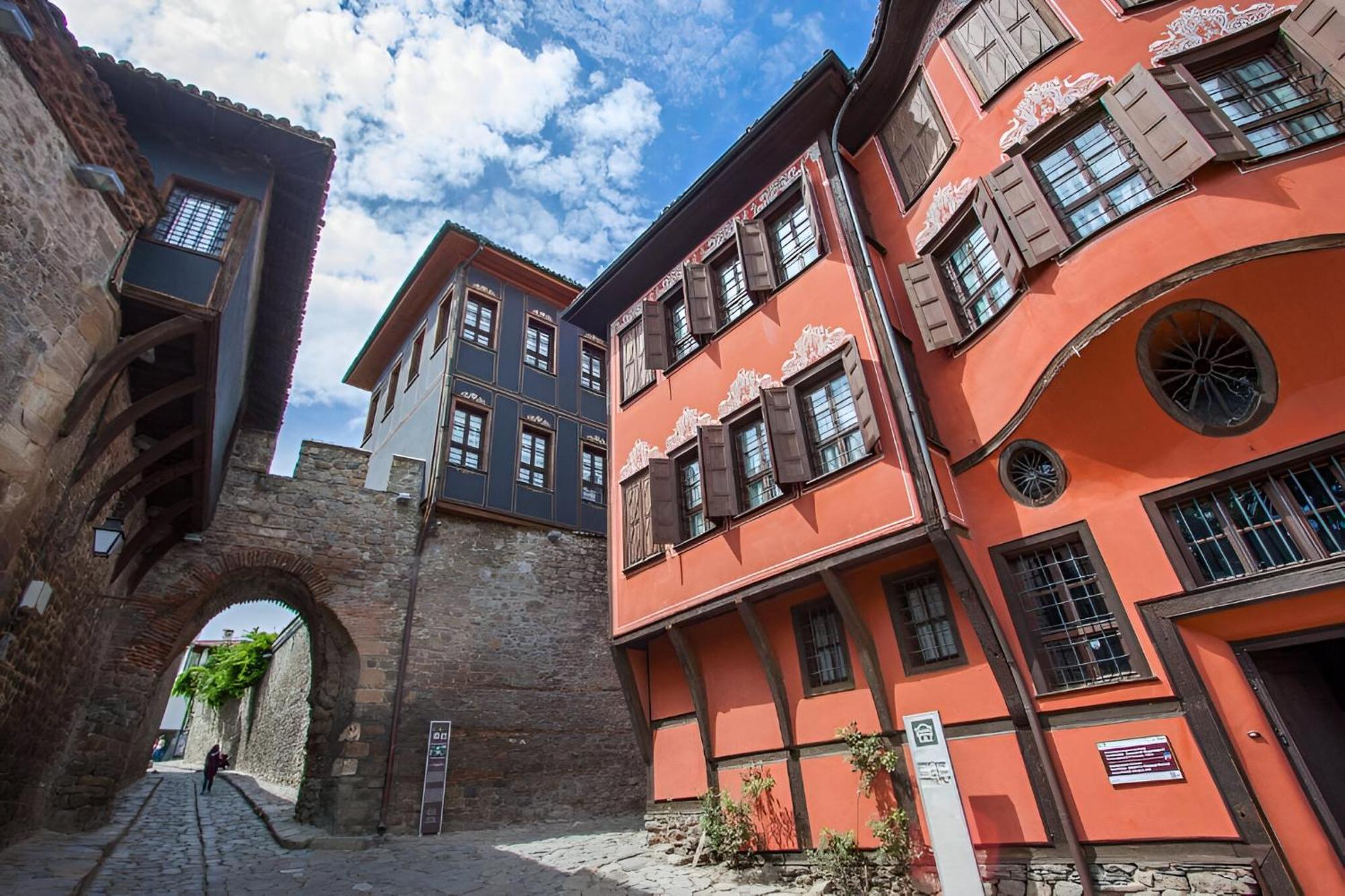 Chic 1Br Apartment With Balcony In Plovdiv Esterno foto